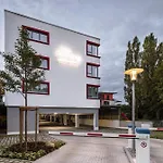 Firstboarding Apart Otel