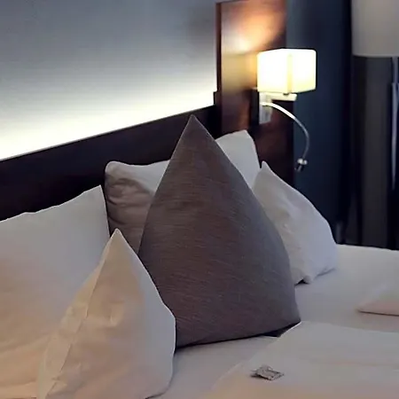 Firstboarding Apartmanhotel