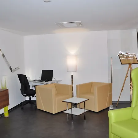Firstboarding Apartmanhotel 4*