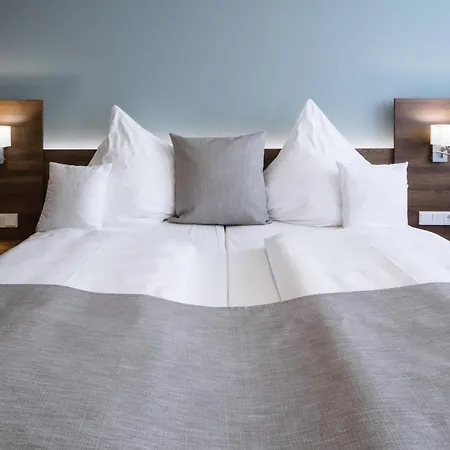 Firstboarding מלון דירות